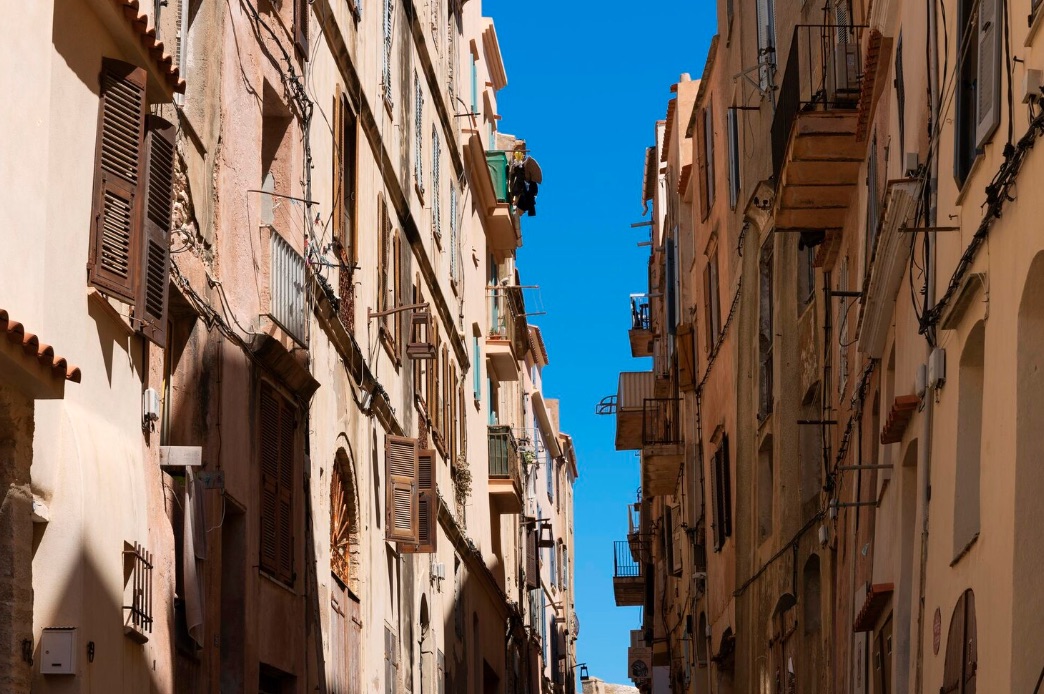 Panorama urbano italiano moderno